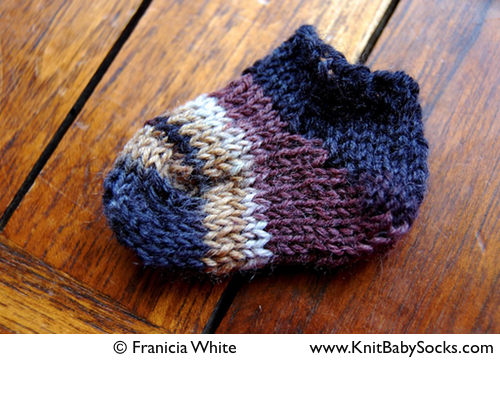 knitting: In Search of an Easy Sock Pattern!